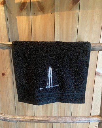 Ski-kolleksjon håndklær m/ski 30x50 cm sort