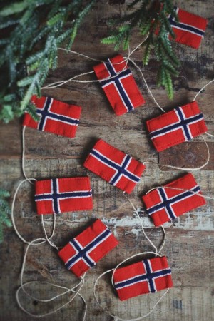 Flagg girlander m/vitages tøyflagg