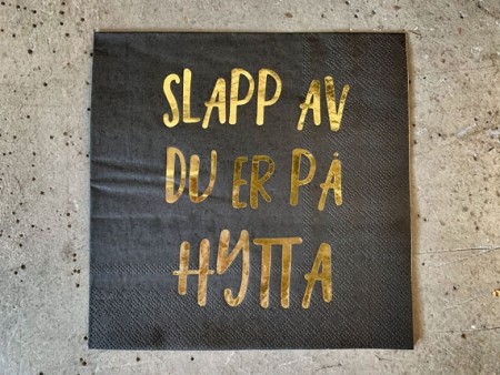 Slapp av på hytta -brun m/gull