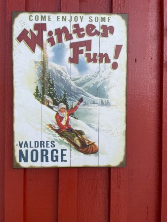 Vintages treskilt 43x58 VALDRES WINTER FUN