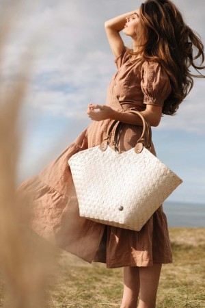 Handed By Sweetheart - NYHET