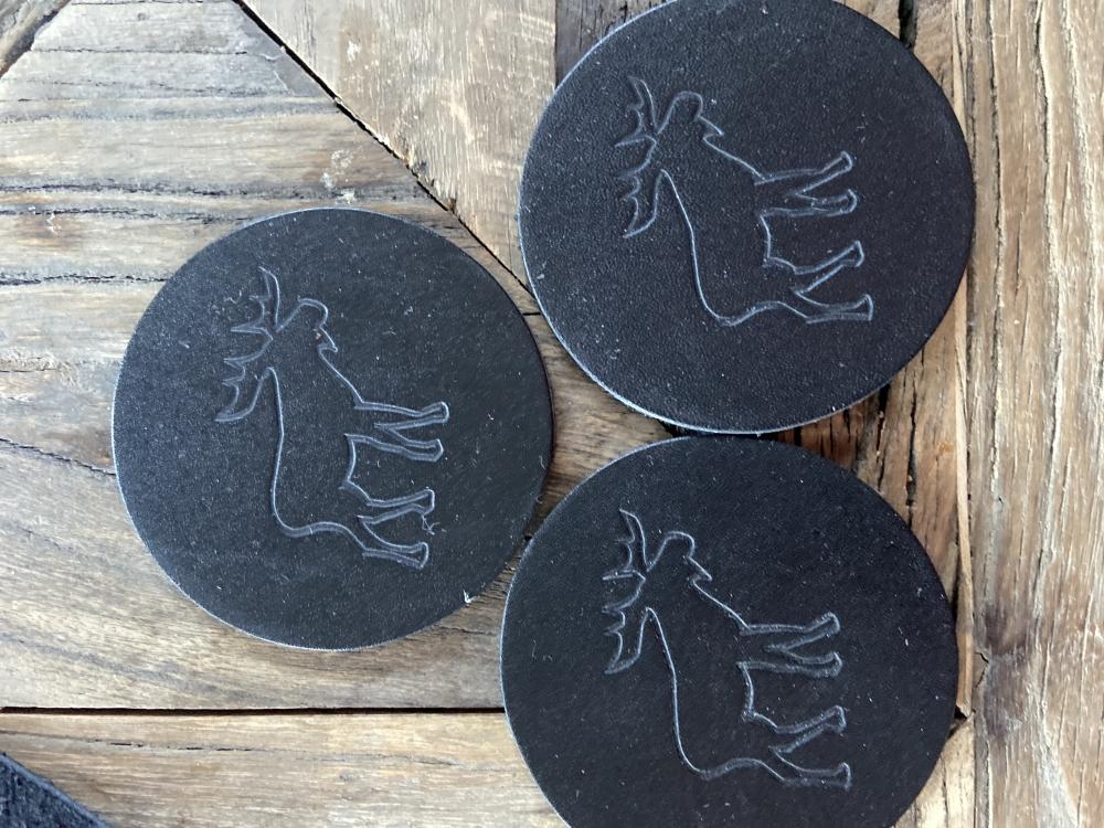 Skinn coasters m/ elgsiluett - sort