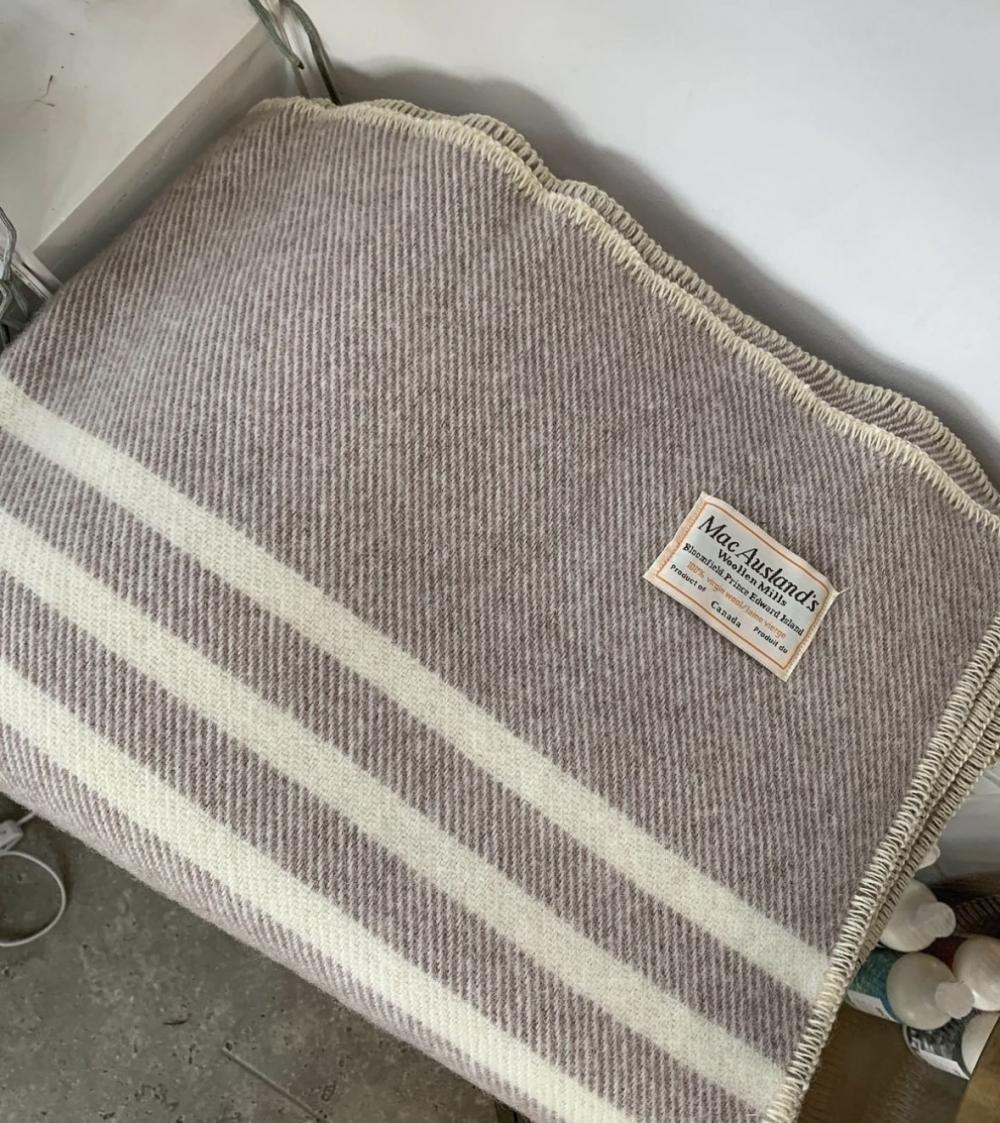 Mac Auslands pledd - Taupe